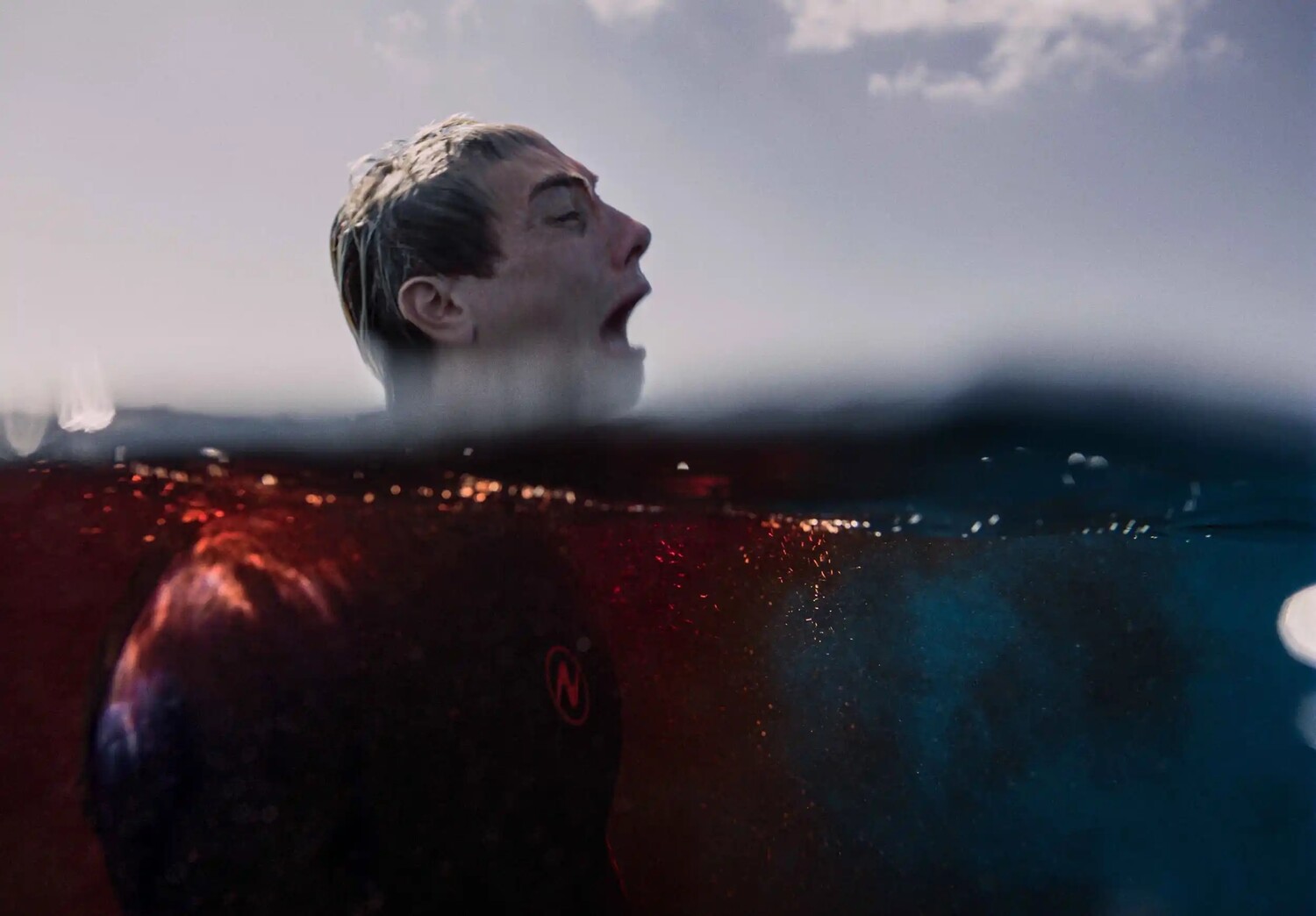 The Last Breath Traps Five Underwater Explorers with a Hungry Shark