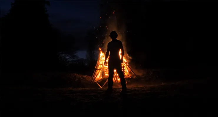 An Taibhse (The Ghost) Excels with Classic Haunted-House Chills