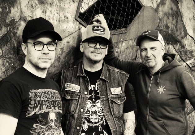 Hamburg Sludge Trio Shakhtyor Drop New Track Ahead of Third Album Simulacron